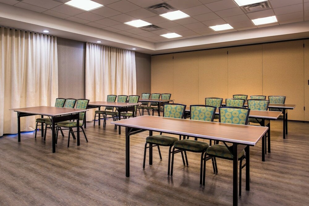 Фото Springhill Suites by Marriott Temecula Wine Country