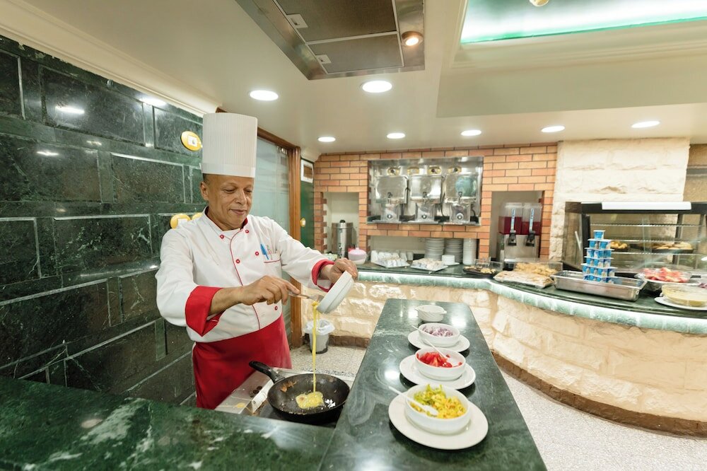 Фото Happy City Hotel