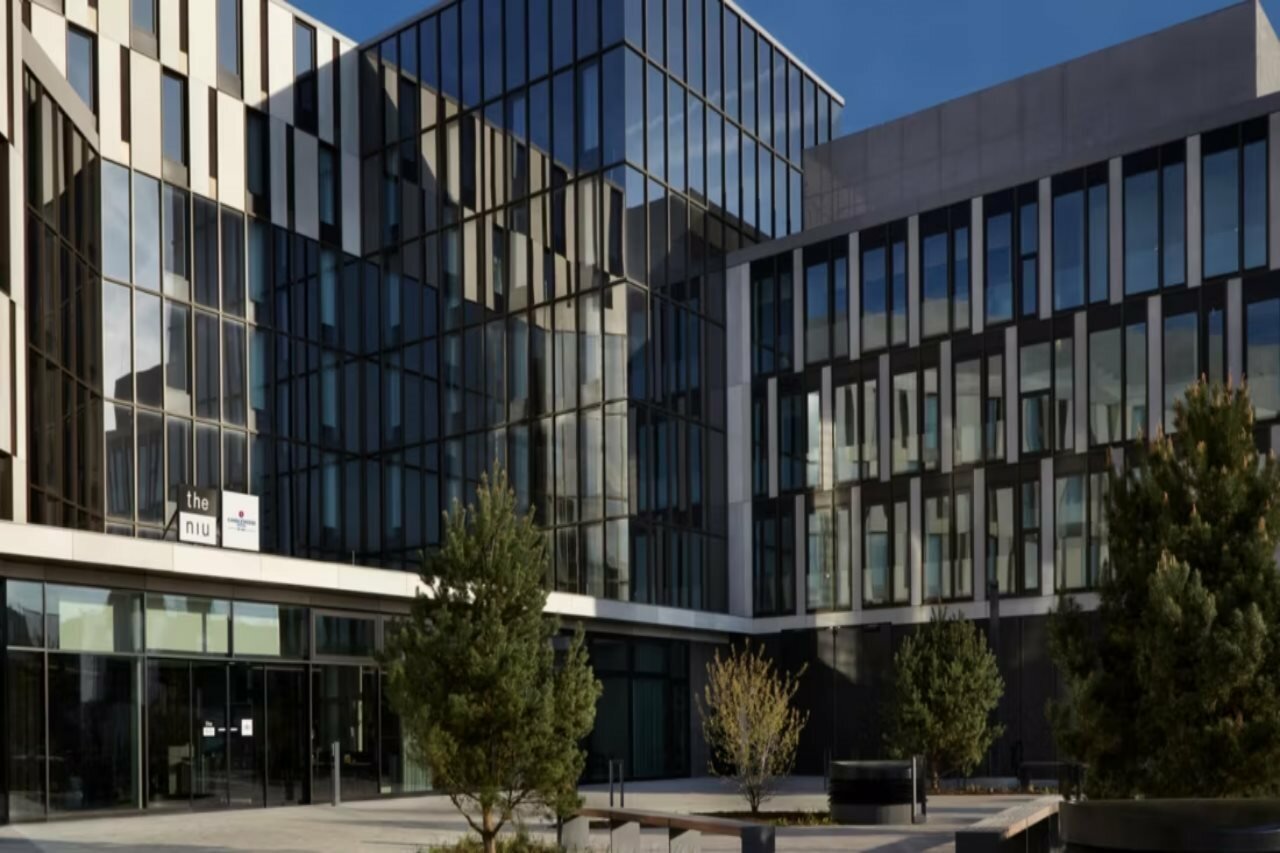 Фото The niu Hub