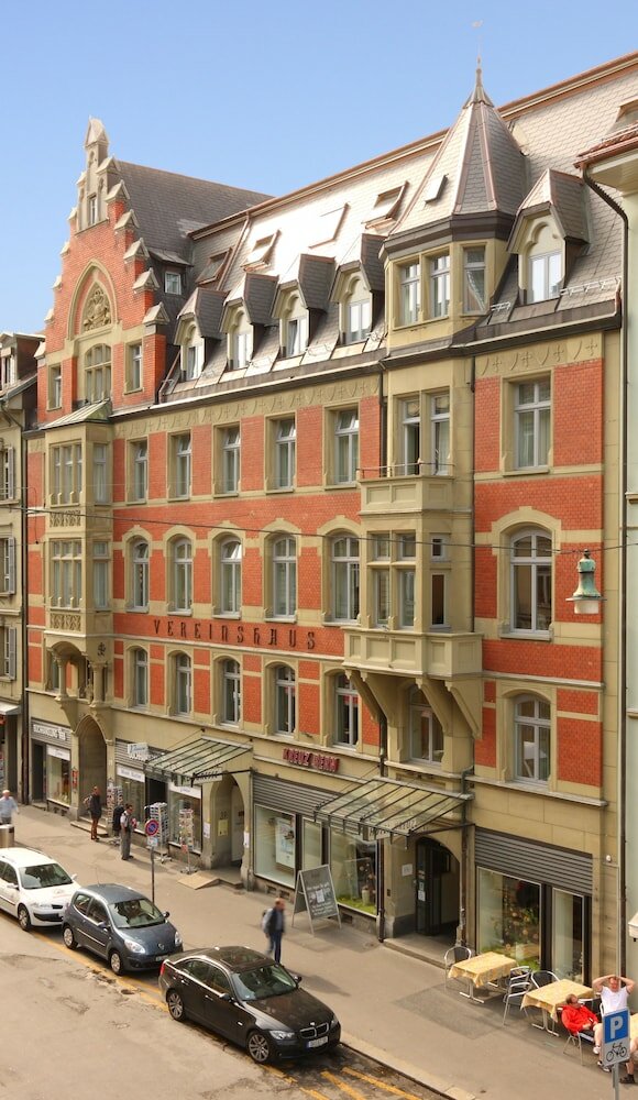 Фото отеля 1