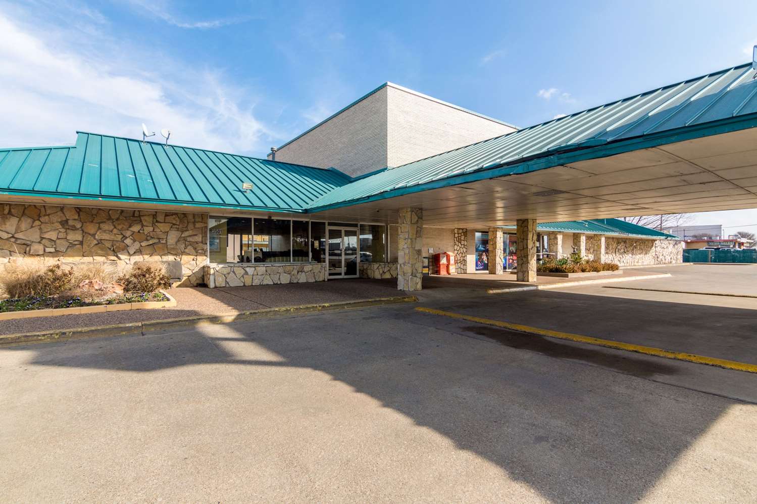 Фото Rodeway Inn Arlington