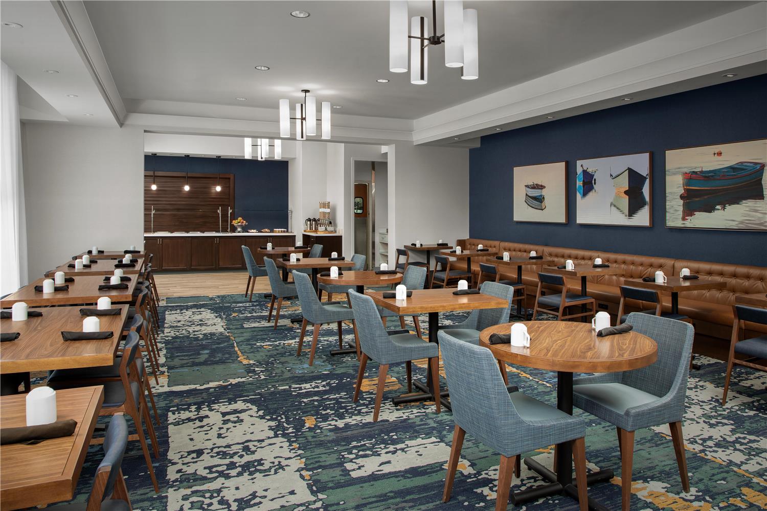 Фото Hilton Garden Inn Portsmouth Downtown