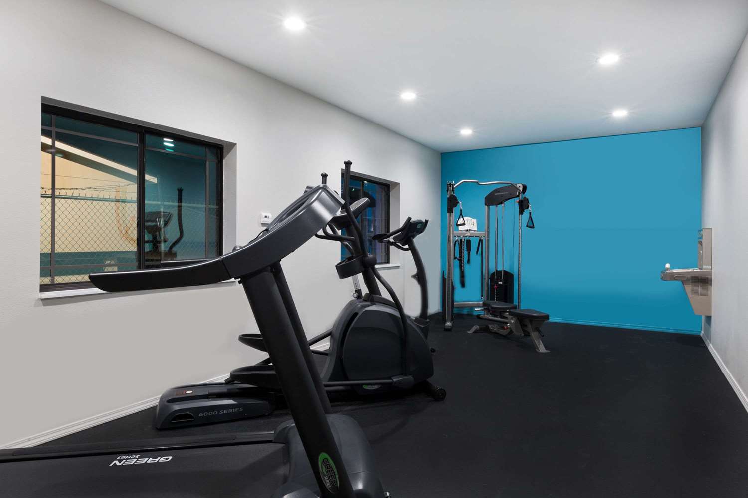 Фото Baymont by Wyndham Bryan College Station