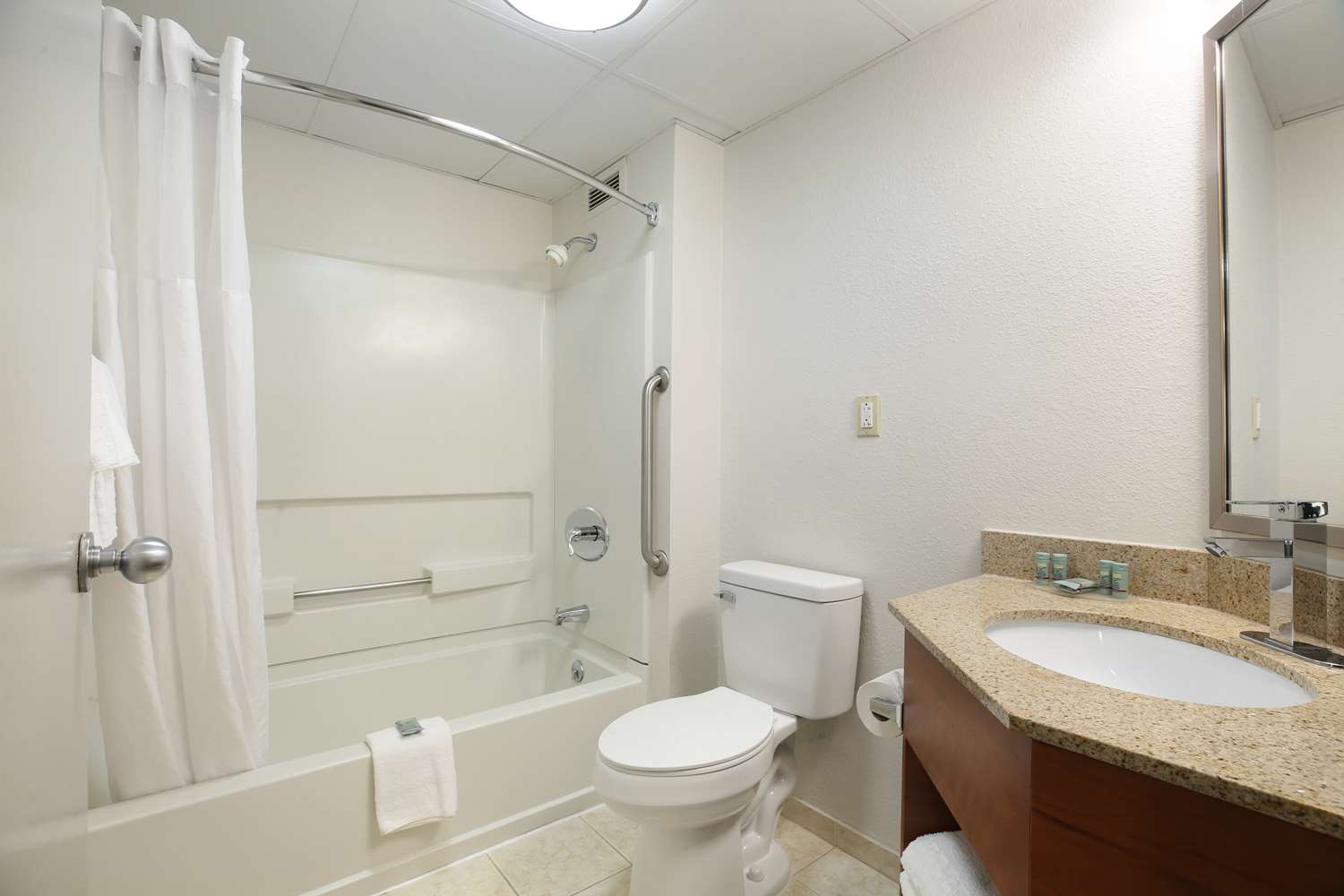 Фото Quality Inn Mystic - Groton