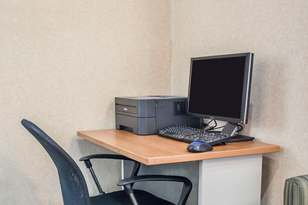 Фото Quality Inn Brunswick Cleveland South