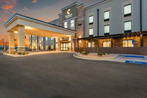 Гостиница Comfort Inn & Suites Zion Park Area в Херрикене