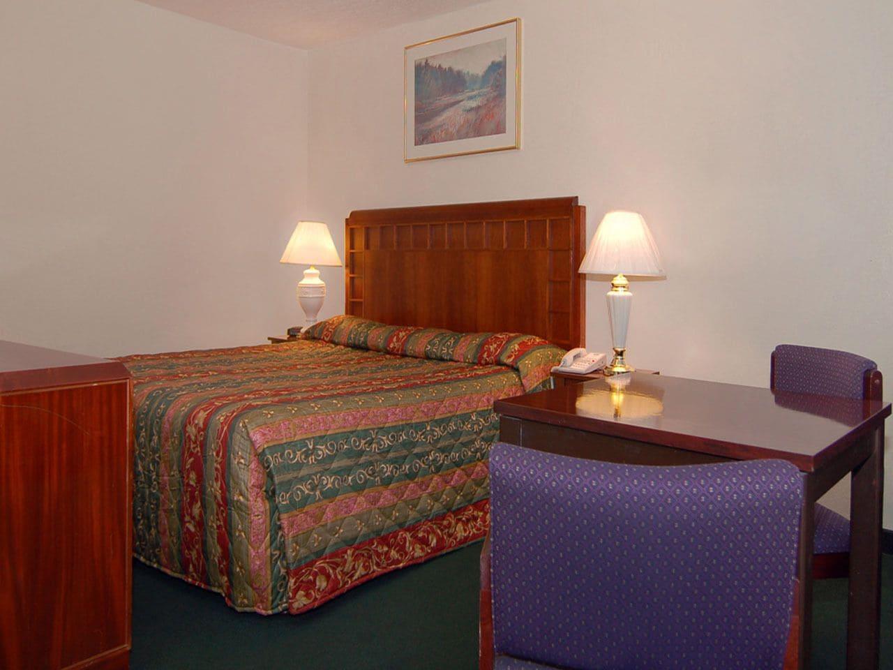 Фото American Inn & Suites