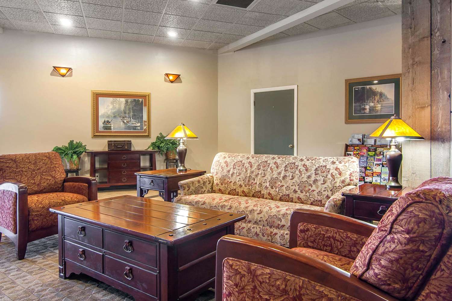 Фото Quality Inn & Suites at Coos Bay