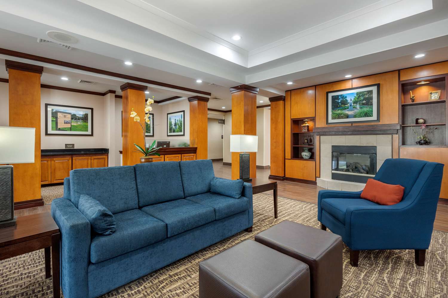 Фото Comfort Inn & Suites