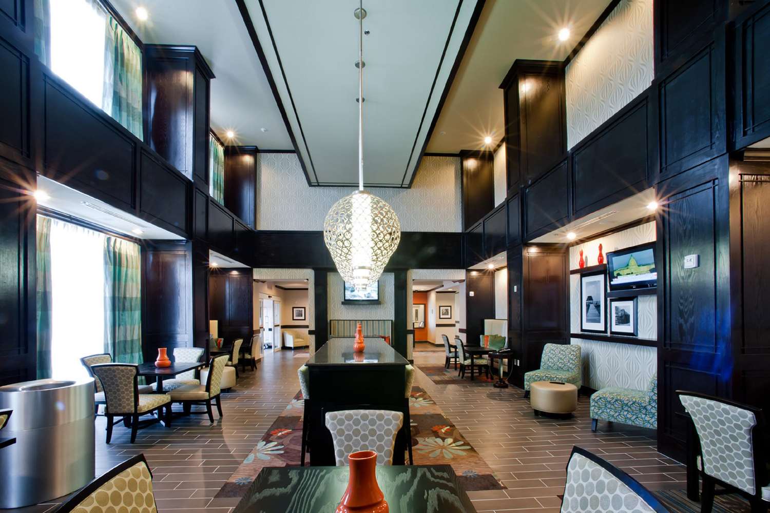 Фото Hampton Inn & Suites Denison