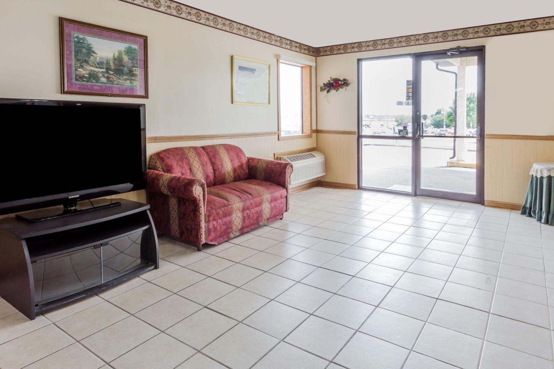 Фото Super 8 by Wyndham Morris