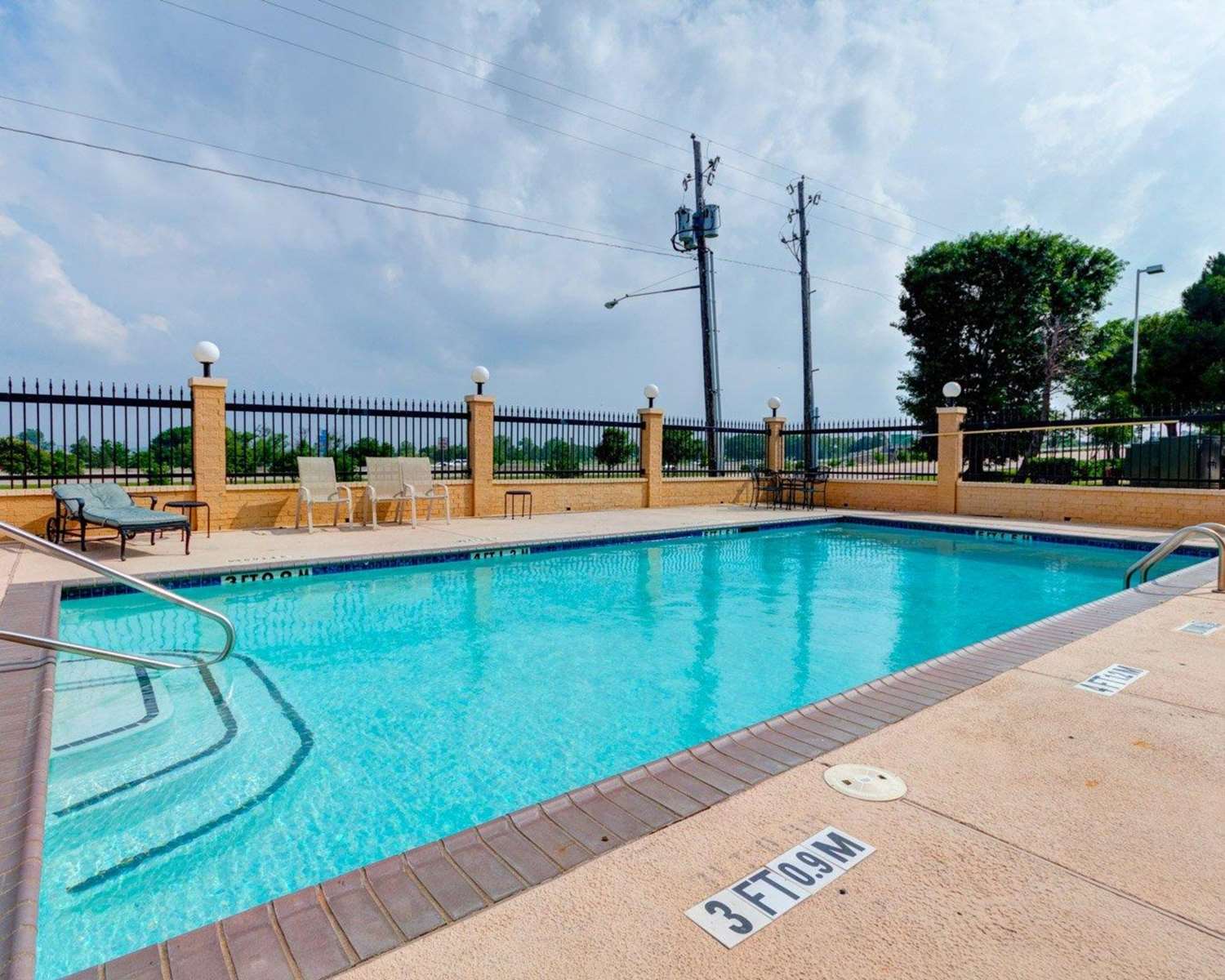 Фото Comfort Suites Lake Ray Hubbard