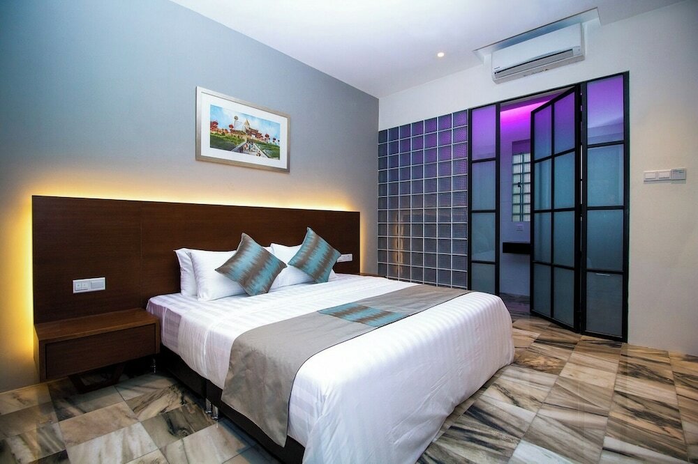 Фото Macalister Terraces Hotel