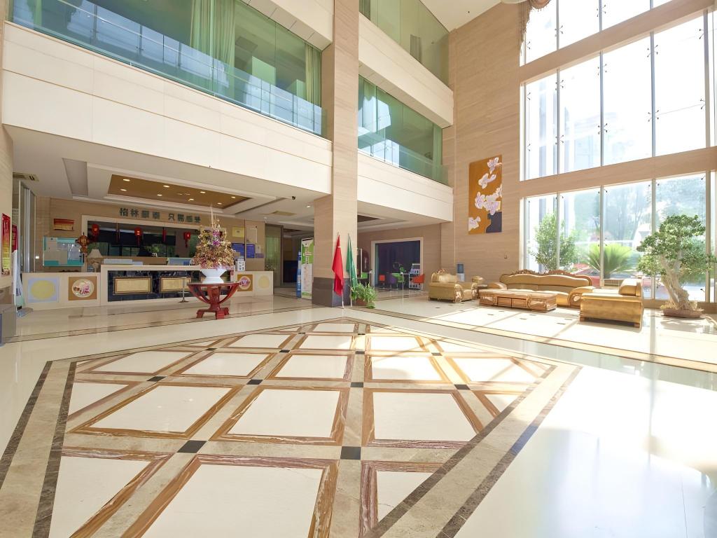 Фото GreenTree Inn Zhenjiang Danyang Development Zone Municipal Government Business Hotel