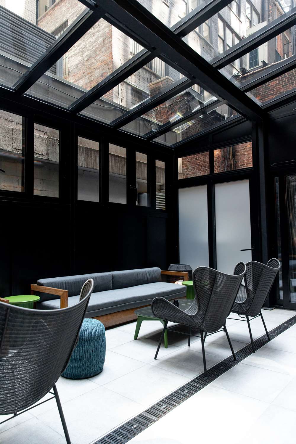 Фото The Draper New York, Tapestry Collection by Hilton