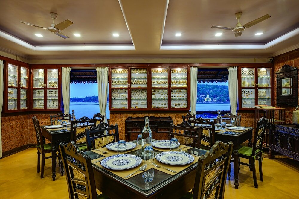 Фото Neemrana's Three Waters