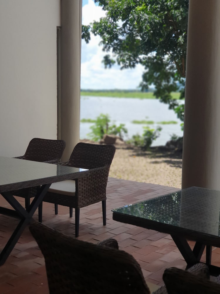 Фото Waters Edge Liwonde