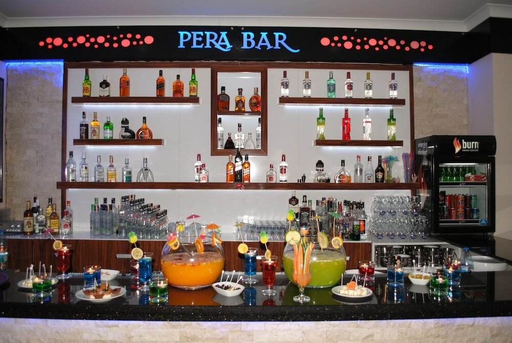 Фото Perama Hotel