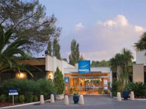 Внешний вид отеля Novotel Antibes Sophia Antipolis в Вальбонне, фото 1