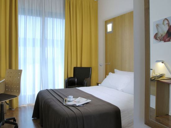 Фото Hotel Executive