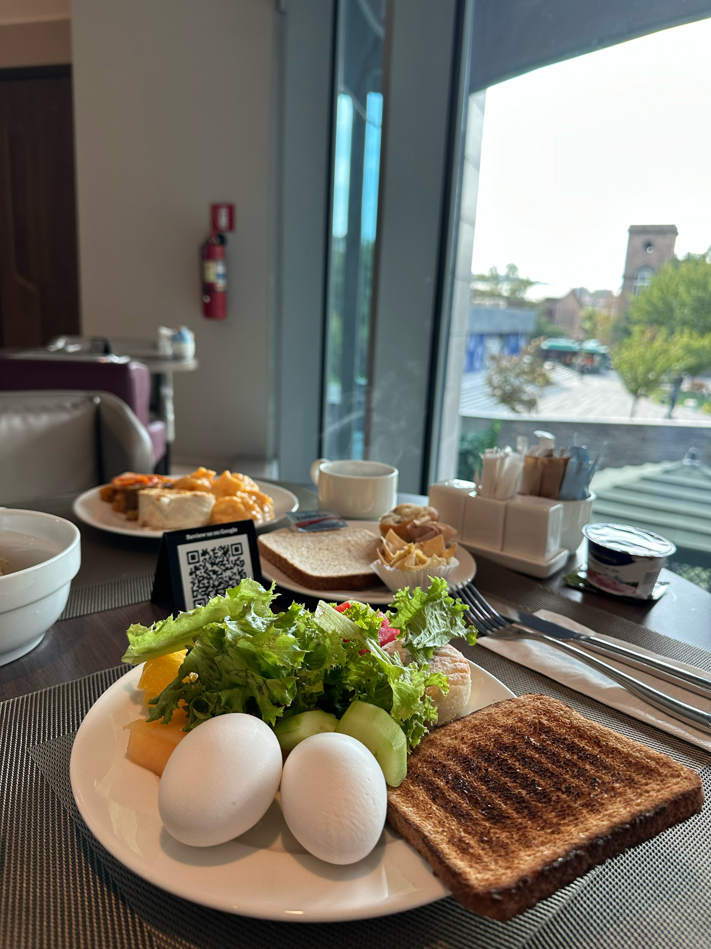 Фото DoubleTree by Hilton Hotel Yerevan City Centre