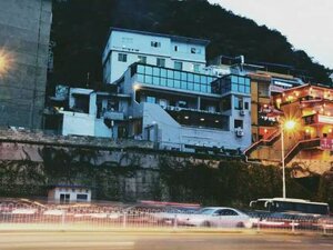 Guiyang Villa International Youth Hostel (No. 86 Zhongshan South Road), hotel