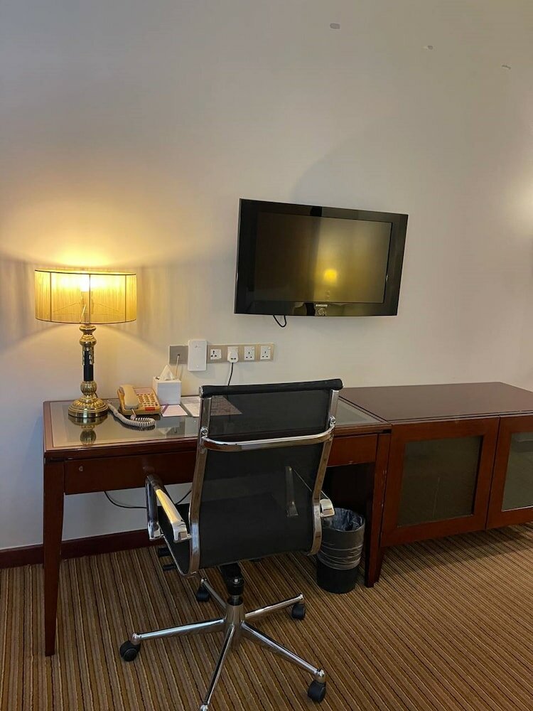 Фото Maytower Apartment