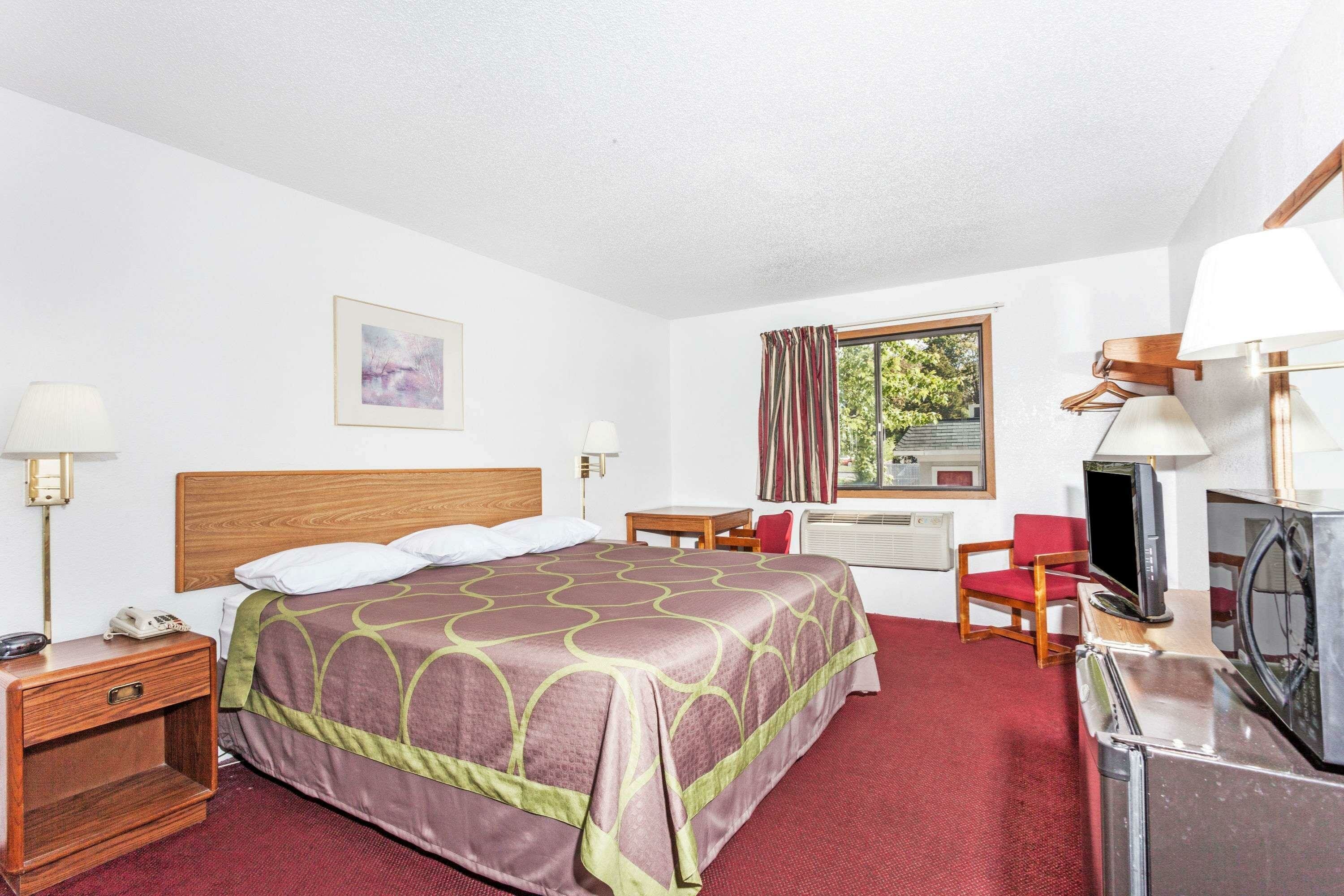 Фото Super 8 by Wyndham Winchester Va