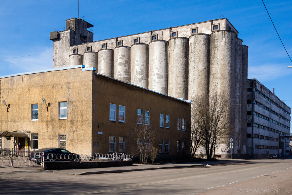 Landmark, attraction Здание хлебокомбината 1930-х годов, построенное Эркки Хуттунен, Vyborg, photo