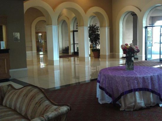 Фото Ramada by Wyndham Fresno North