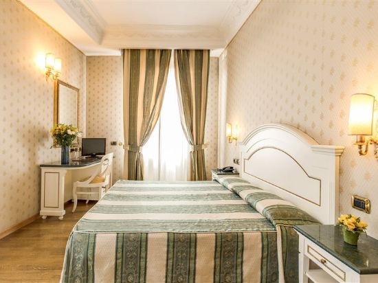 Фото Hotel La Lumiere di Piazza di Spagna