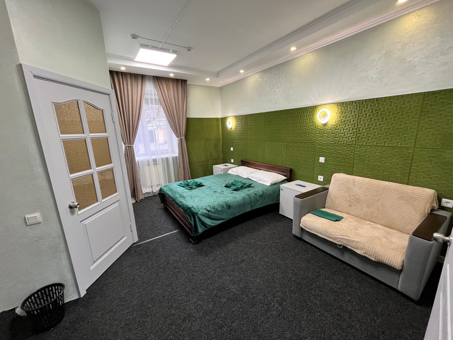 Фото отеля 2