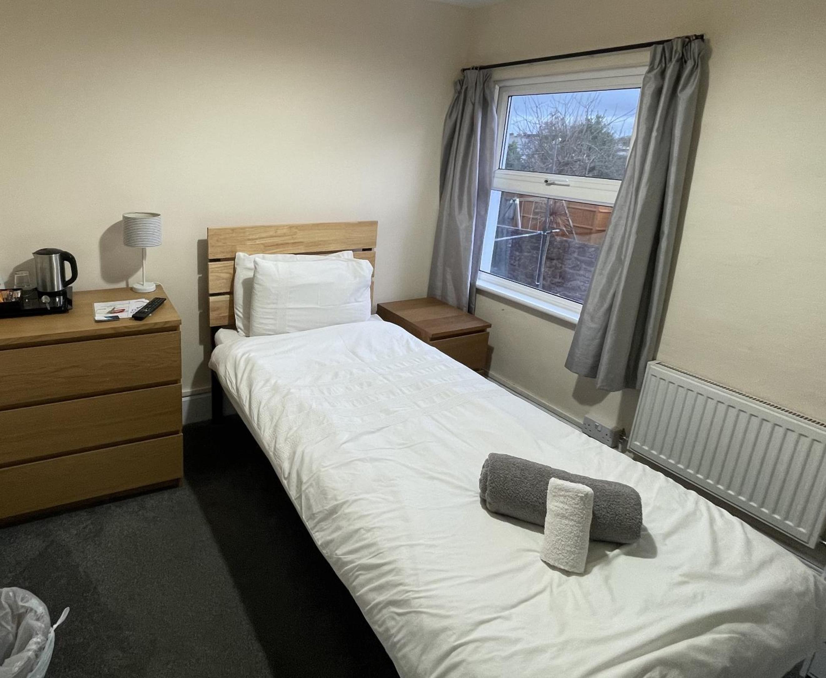 Фото Admiral Blake Guest House