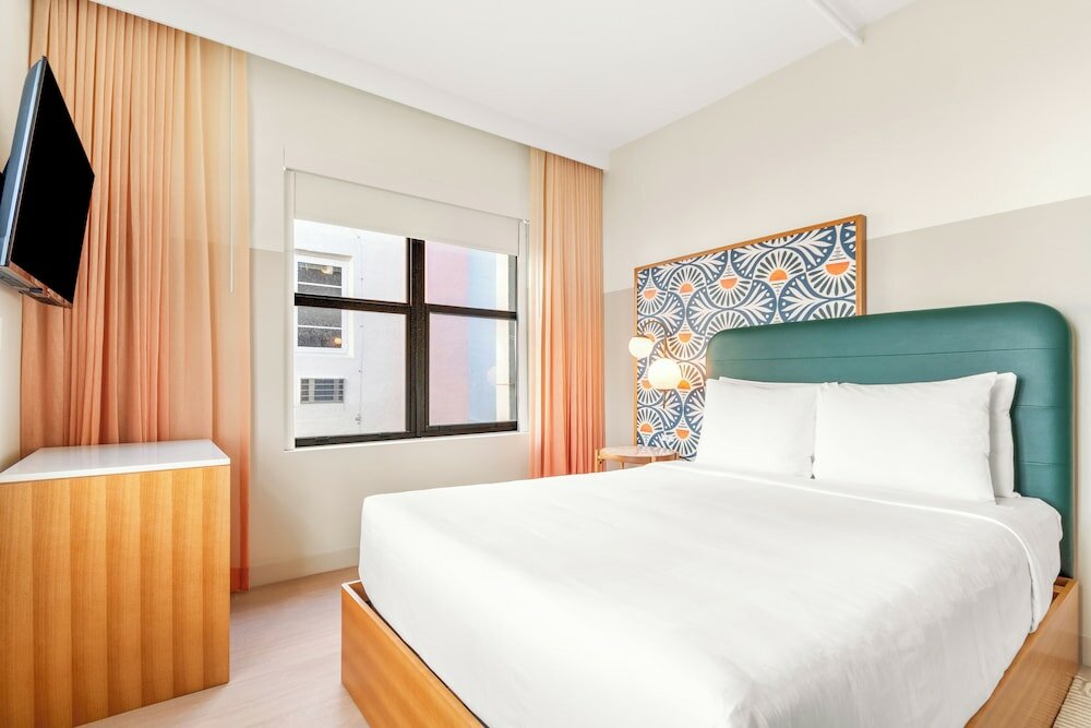 Фото South Beach Plaza Hotel