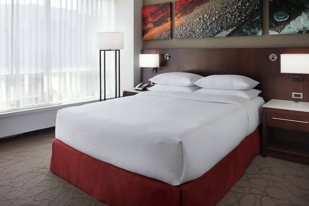 Фото Delta Hotels by Marriott Ottawa City Centre
