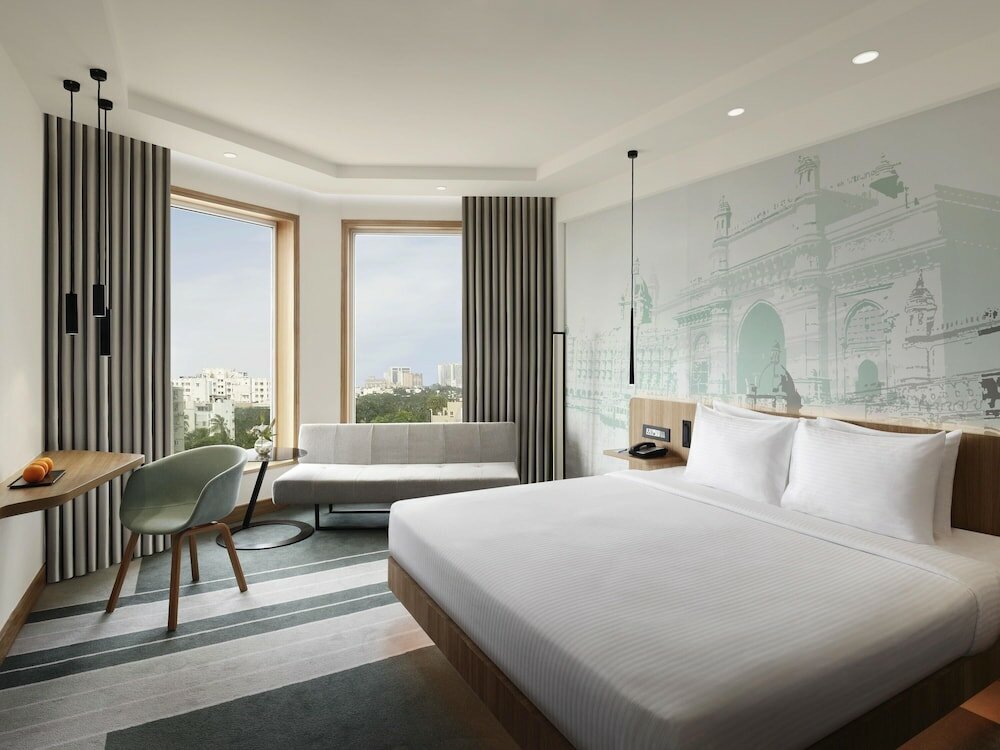 Фото Novotel Mumbai Juhu Beach Hotel