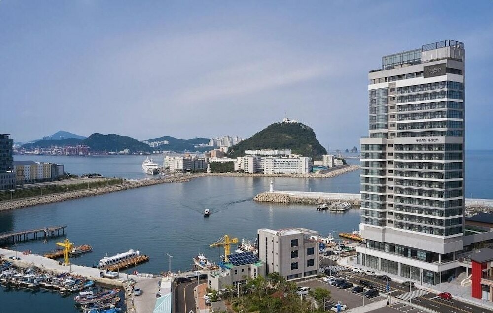 Фото Citadines Connect Hari Busan