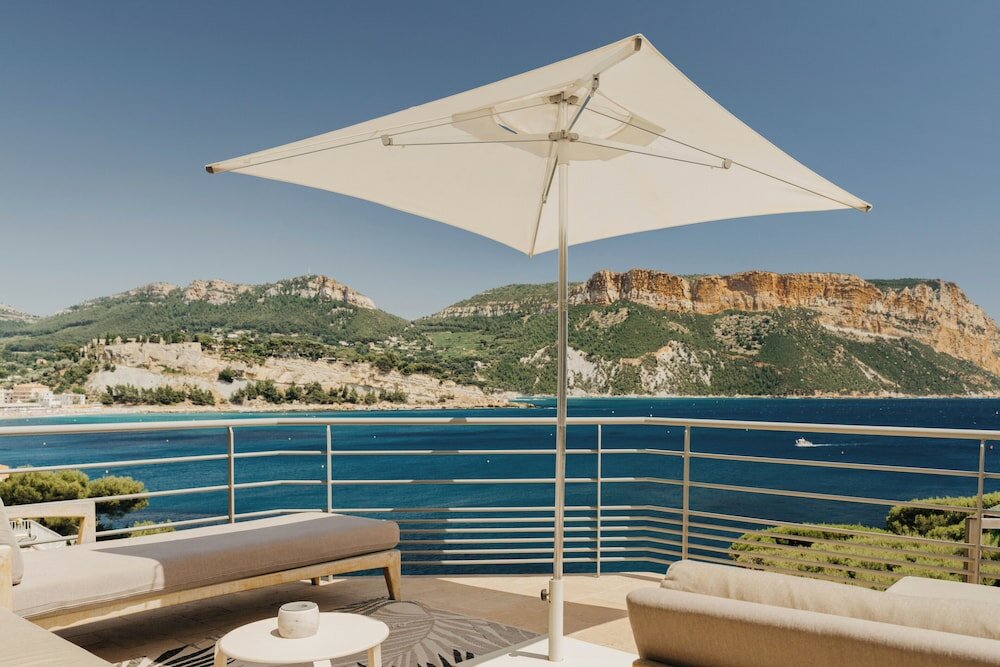 Фото Hôtel Les Roches Blanches