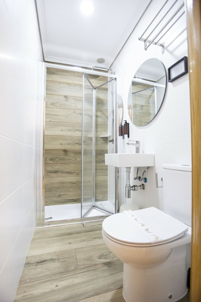 Фото Hostal Hispano Gran Vía