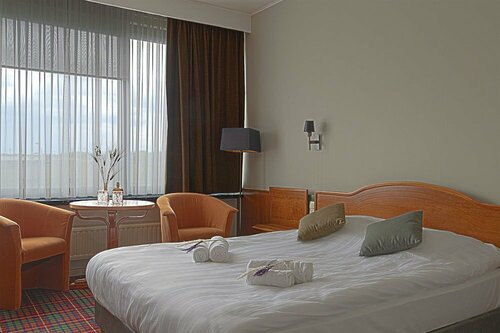 Внешний вид отеля Hotel Serwir в Синт-Никласе, фото 2
