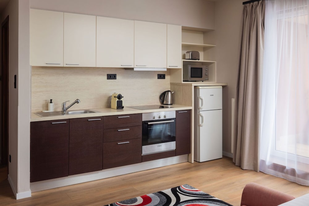 Фото Escala Hotel & Suites