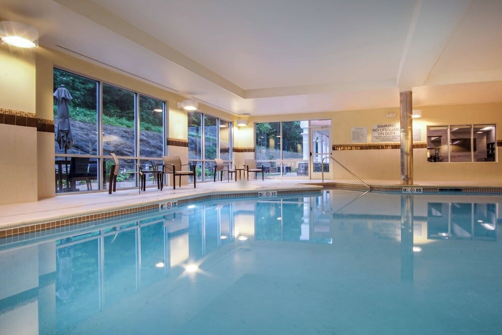 Фото Courtyard by Marriott Lenox Berkshires
