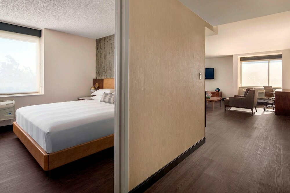 Фото Fullerton Marriott at California State University