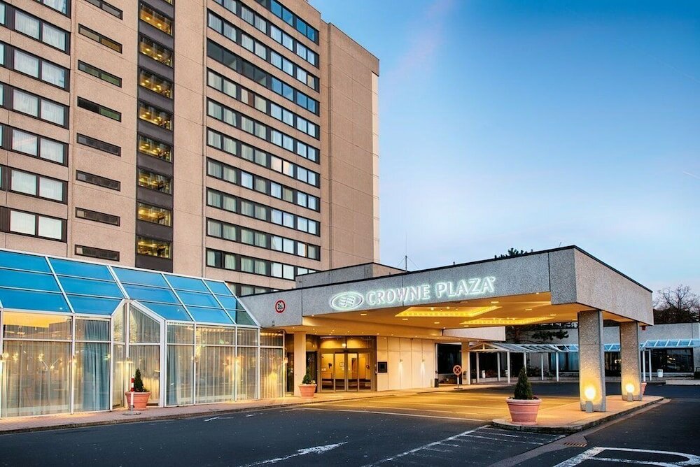 Фото Crowne Plaza Frankfurt Congress Hotel, an Ihg Hotel