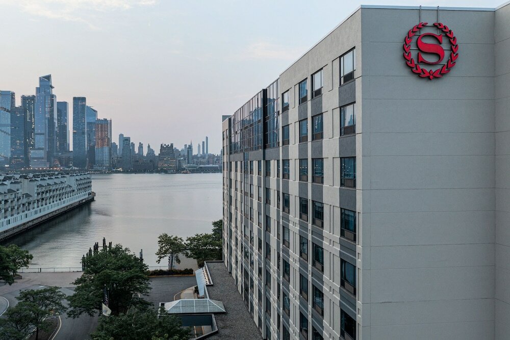 Фото Sheraton Lincoln Harbor Hotel