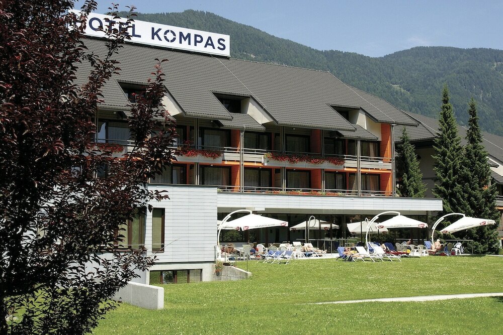 Фото Hotel Kompas
