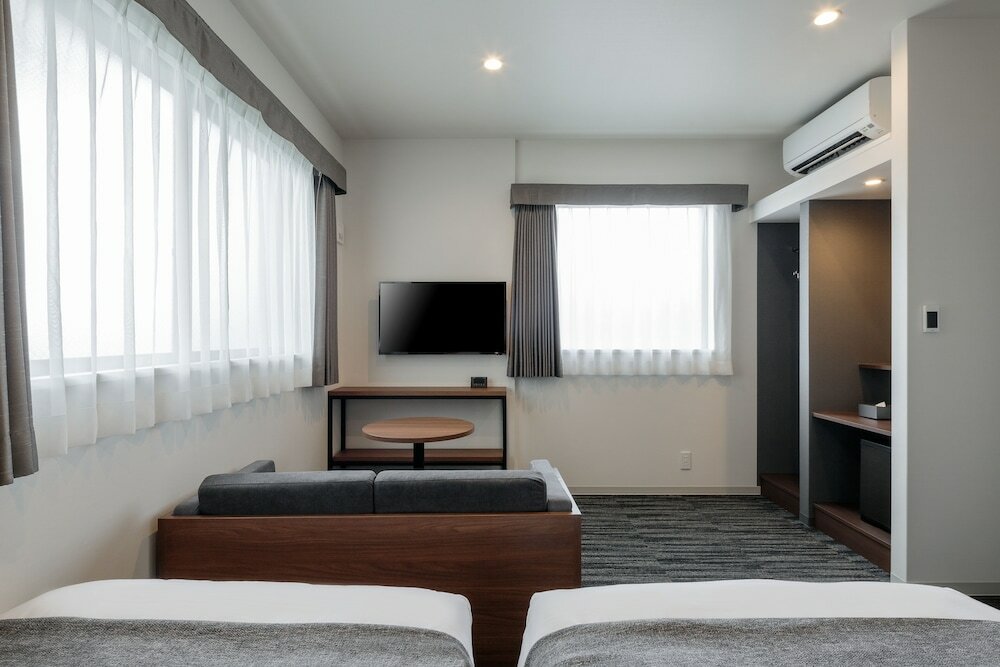Фото M's Hotel Nijojo Oike