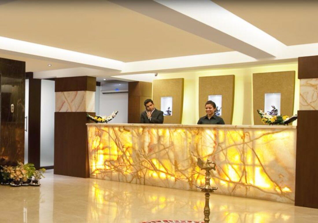 Фото New Leaf Hotel