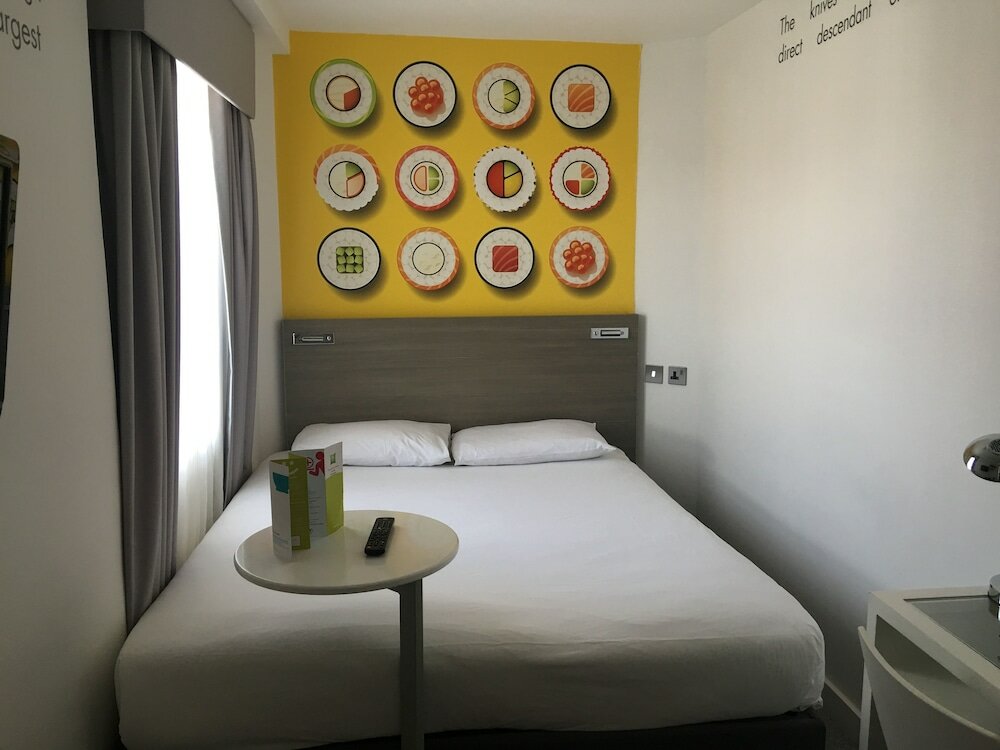 Фото Executive Rooms London Kensington