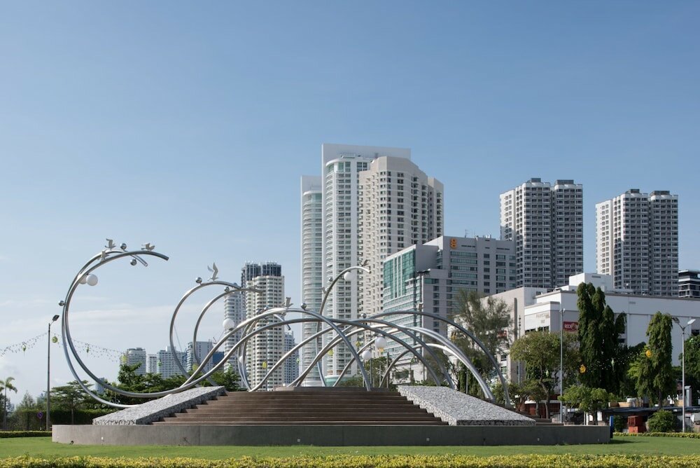 Фото Bishop Hotel